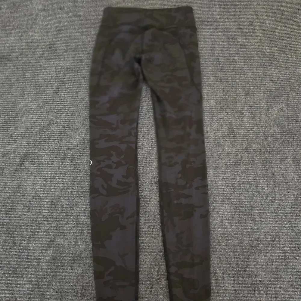 Lululemon Fast and Free Tight 28